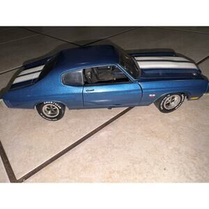 ERTL 1:18 Chevy Chevelle blue 1970 Diecast